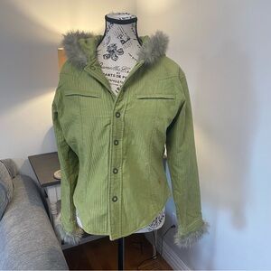 Ariat women’s Size Small Green Corduroy Jacket with Faux Fur Trim and Cuffs EUC
